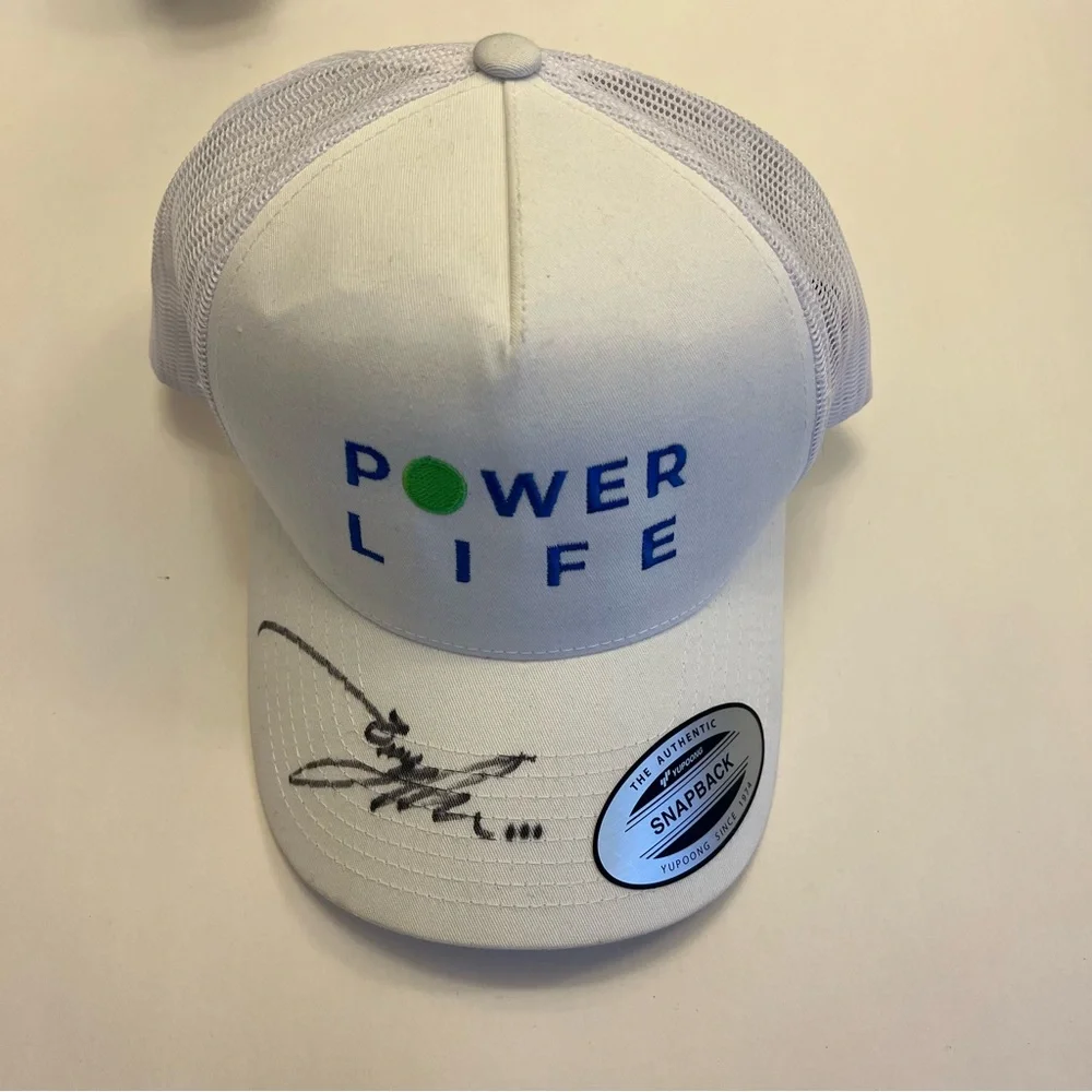 Racing memorabilia Signed Hat‎